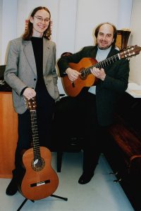 Kristo Käo ja Heiki Mätlik, EMTA kitarriklassis aastal 1999. Foto erakogust.